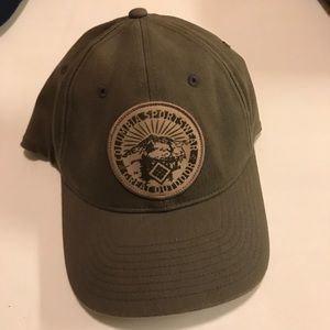 Columbia S/M Flexfit sportswear patch hat